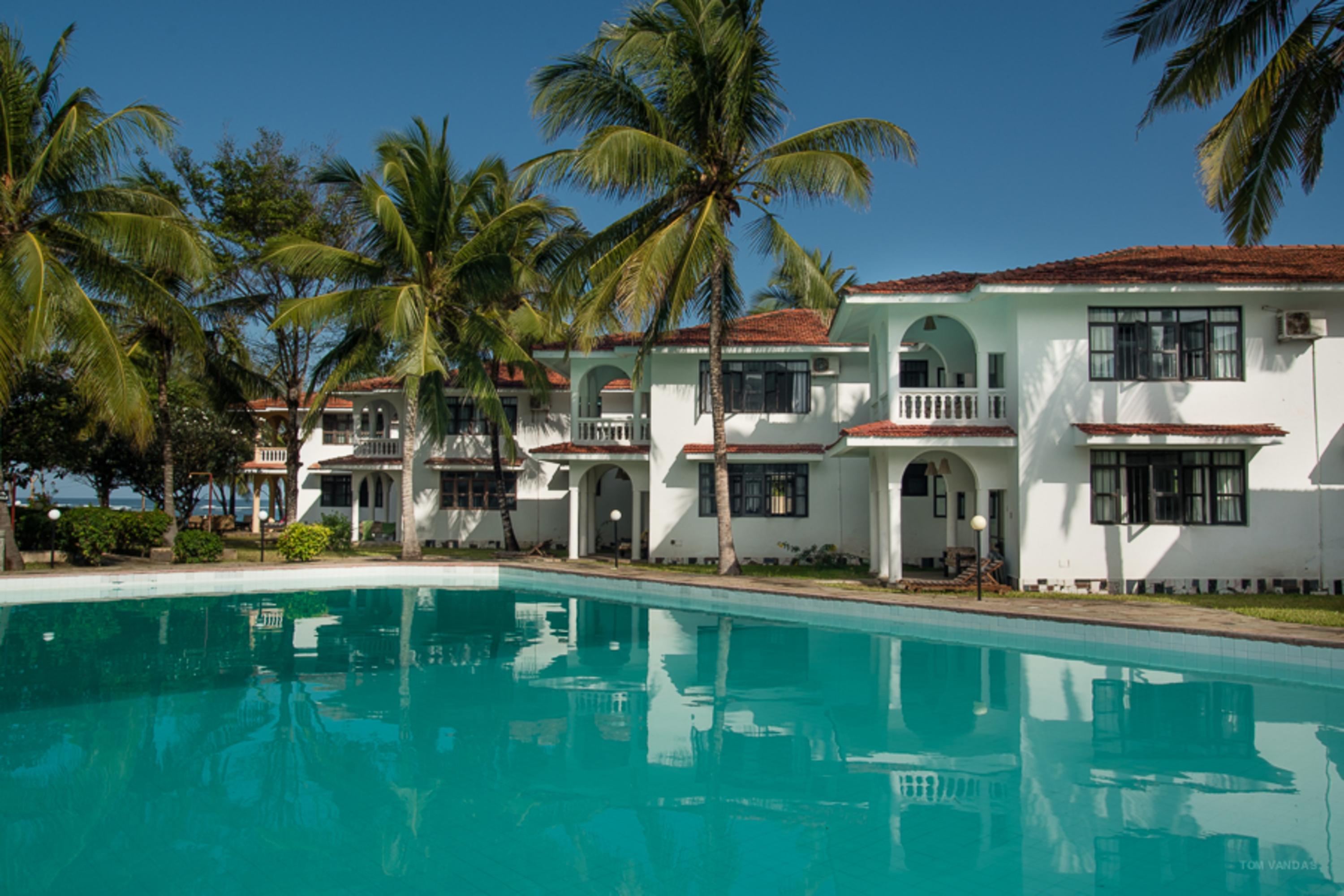 Bahari Dhow Beach Villas Diani Beach Eksteriør billede